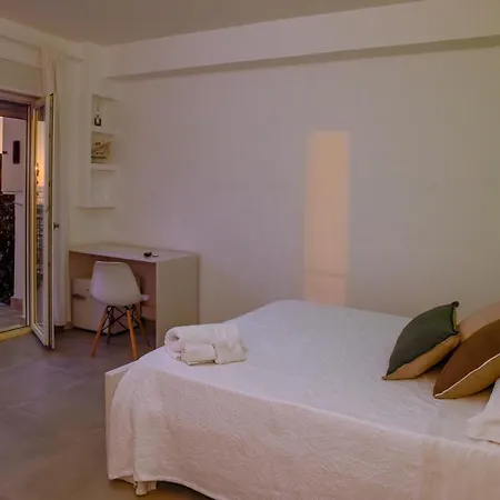 Quasi In Porto アグローポリ